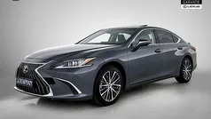 Gebruikt 2025 Lexus ES300H Sedan | € 61.290 (Eerlijke prijs)