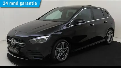 Zwart Gebruikt 2024 Mercedes B250e AMG line MPV | € 39.945 (Super prijs)
