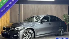 Grijs Gebruikt 2020 BMW 330 Executive Sedan | € 33.900 (Eerlijke prijs)