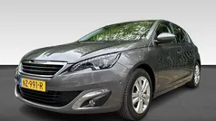 Grijs Gebruikt 2017 Peugeot 308 Allure Hatchback | € 12.890 (Eerlijke prijs)
