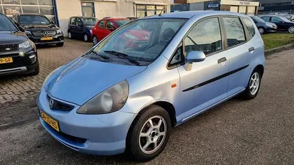 Occasion 2002 Honda Jazz LS Hatchback | € 950 (Eerlijke prijs)
