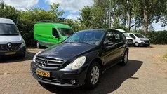 Zwart Gebruikt 2009 Mercedes R300 MPV | € 4.300