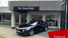 Deep crystal blue (donker blauw) Gebruikt 2020 Mazda 3 Comfort Sedan | € 19.995 (Goede deal)