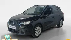 Metallic mythical black (donker zwart) Gebruikt 2023 Seat Arona Business SUV | € 17.935 (Eerlijke prijs)
