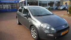 Grijs Occasion 2016 Fiat Punto Lounge Hatchback | € 5.845 (Eerlijke prijs)