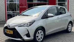 Gebruikt 2020 Toyota Yaris Hybrid Active Hatchback | € 15.700 (Eerlijke prijs)