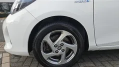 Gebruikt 2016 Toyota Yaris Hybrid Hatchback | € 14.445 (Eerlijke prijs)