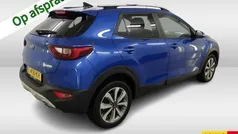 Blauw Gebruikt 2021 Kia Stonic Start SUV | € 17.900 (Eerlijke prijs)
