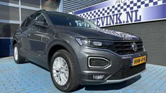 Grijs Gebruikt 2019 VW T-Roc Style SUV | € 24.950 (Goede deal)