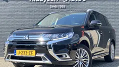 Gebruikt 2020 Mitsubishi Outlander SUV | € 24.450 (Eerlijke prijs)