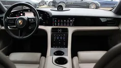 Gebruikt 2021 Porsche Taycan Cross Turismo Sedan | € 53.950 (Eerlijke prijs)