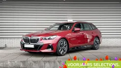 Rood, metallic lak Gebruikt 2024 BMW i5 Comfort Edition Sedan | € 58.900 (Super prijs)
