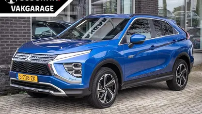 Gebruikt 2023 Mitsubishi Eclipse Cross Intense+ SUV | € 27.900 (Eerlijke prijs)