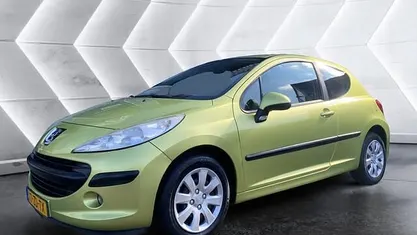 Geel Gebruikt 2008 Peugeot 207 Hatchback | € 1.940 (Eerlijke prijs)