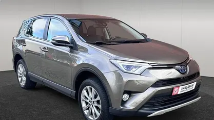 Gebruikt 2018 Toyota RAV4 Hybrid Style SUV | € 25.990 (Eerlijke prijs)