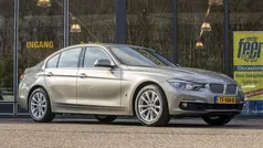 Grijs Gebruikt 2018 BMW 330 Luxury Line Sedan | € 24.950 (Super prijs)
