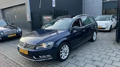 Blauw, metallic lak Gebruikt 2011 VW Passat Highline Stationwagen | € 7.499 (Eerlijke prijs)