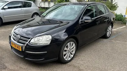 Zwart Gebruikt 2007 VW Jetta Comfortline Sedan | € 2.799 (Eerlijke prijs)