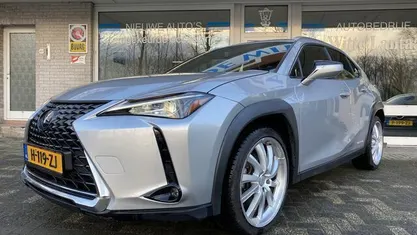 Occasion Lexus UX 250h Business Edition 109 PK (80 kW) 2019 Grijs SUV