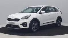 Wit, metallic lak Gebruikt 2022 Kia Niro SUV | € 22.700 (Super prijs)