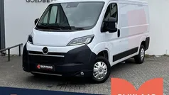 Wit Nieuw 2024 Opel Movano Van | € 23.895 (Goede deal)