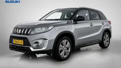 Grijs metallic Gebruikt 2024 Suzuki Vitara SUV | € 25.945 (Eerlijke prijs)