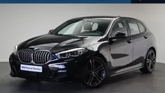 Saphirschwarz Gebruikt 2021 BMW 118 Executive Hatchback | € 23.950 (Eerlijke prijs)
