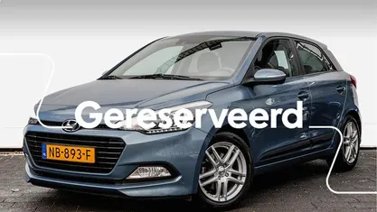 Blauw Gebruikt 2017 Hyundai i20 Hatchback | € 10.440 (Eerlijke prijs)