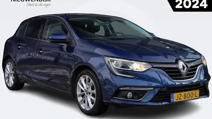 Blauw Gebruikt 2016 Renault Mégane IV Zen Hatchback | € 9.795 (Eerlijke prijs)