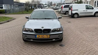 Gebruikt 2005 BMW 316 Lifestyle Sedan | € 1.199 (Eerlijke prijs)