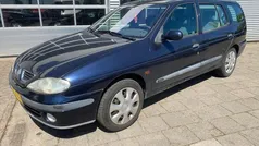 Blauw Gebruikt 2000 Renault Mégane Stationwagen | € 999 (Eerlijke prijs)