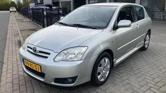 Grijs (metallic) Gebruikt 2005 Toyota Corolla Hatchback | € 4.199 (Eerlijke prijs)