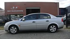Grijs Gebruikt 2003 Opel Vectra Comfort Sedan | € 999 (Goede deal)