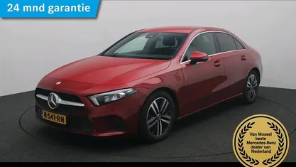 Rood Occasion 2021 Mercedes A180 Business Sedan | € 23.945 (Super prijs)