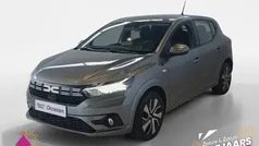 Gebruikt 2024 Dacia Sandero Expression Hatchback | € 17.935 (Eerlijke prijs)