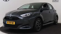 Gebruikt 2022 Toyota Yaris Hybrid Active Hatchback | € 21.950 (Eerlijke prijs)