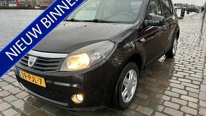 Occasion 2011 Dacia Sandero Hatchback | € 3.450 (Eerlijke prijs)