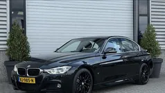 Zwart Gebruikt 2016 BMW 330 M Sport Sedan | € 15.950 (Eerlijke prijs)