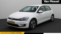 Wit Gebruikt 2020 VW e-Golf Hatchback | € 12.900 (Eerlijke prijs)