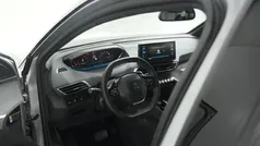 Grijs Gebruikt 2023 Peugeot 5008 Allure MPV | € 32.900 (Eerlijke prijs)
