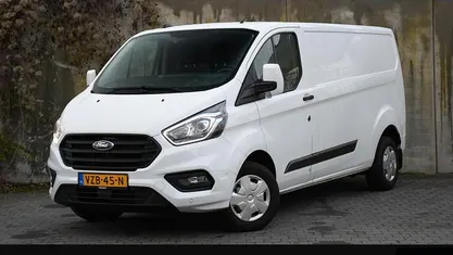 Occasion 2023 Ford Transit Custom Trend Van | € 25.995 (Super prijs)