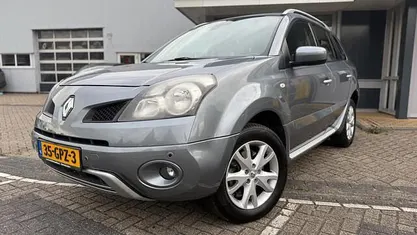 Gebruikt 2008 Renault Koleos Dynamique SUV | € 2.950 (Eerlijke prijs)
