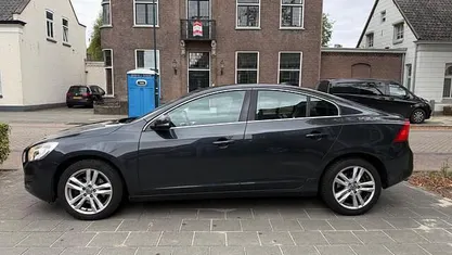 Occasion Volvo S60 Momentum 150 PK (110 kW) 2013 Grijs Sedan