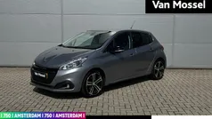 Grijs Gebruikt 2019 Peugeot 208 GT-line Hatchback | € 12.440 (Eerlijke prijs)