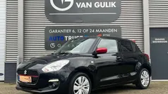 Zwart, metallic lak Gebruikt 2019 Suzuki Swift Hatchback | € 12.995 (Eerlijke prijs)