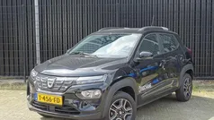 Gebruikt 2023 Dacia Spring Essentiel Hatchback | € 13.445 (Eerlijke prijs)