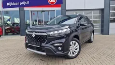 Zwart Gebruikt 2024 Suzuki SX4 S-Cross SUV | € 26.999 (Eerlijke prijs)