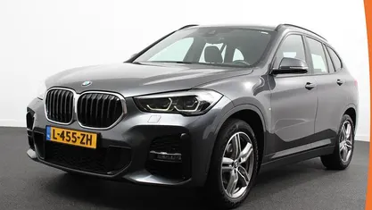 Gebruikt 2020 BMW X1 Sport Line SUV | € 26.490 (Eerlijke prijs)