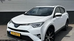 Gebruikt 2018 Toyota RAV4 Hybrid Style SUV | € 26.699 (Eerlijke prijs)