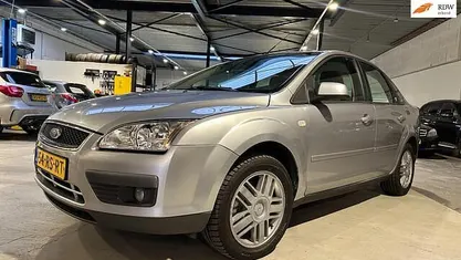 Occasion Ford Focus Ghia 101 PK (74 kW) 2005 Sedan